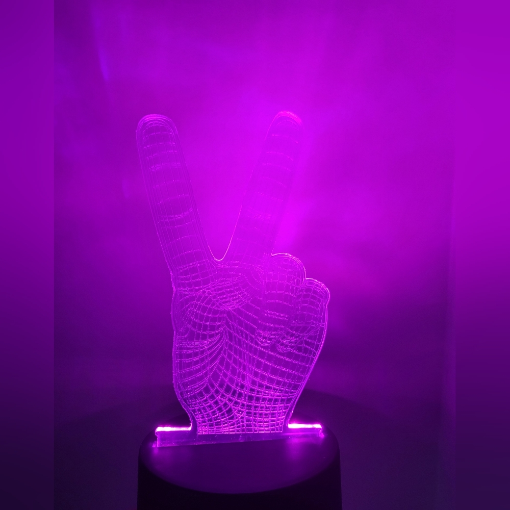 3D Effect Victory LED Light ✌️ - Picture 5 of 16